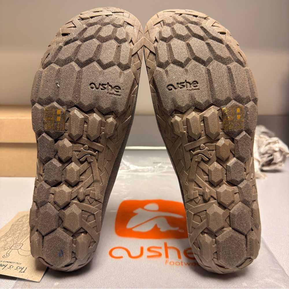 Cushe Men's Canvas Slipper Shoe - Picture 3 of 9